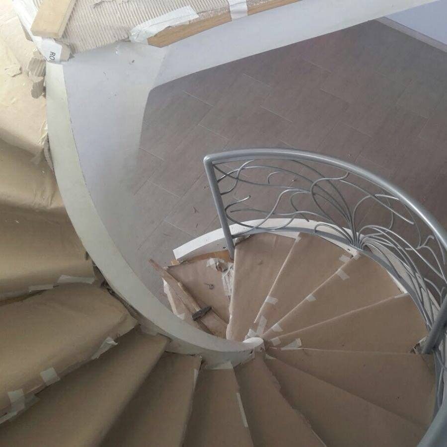 scala elicoidale in cemento quasi ultimata